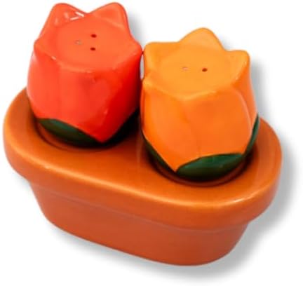 bando Novelty Tulip Salt and Pepper Shakers Set