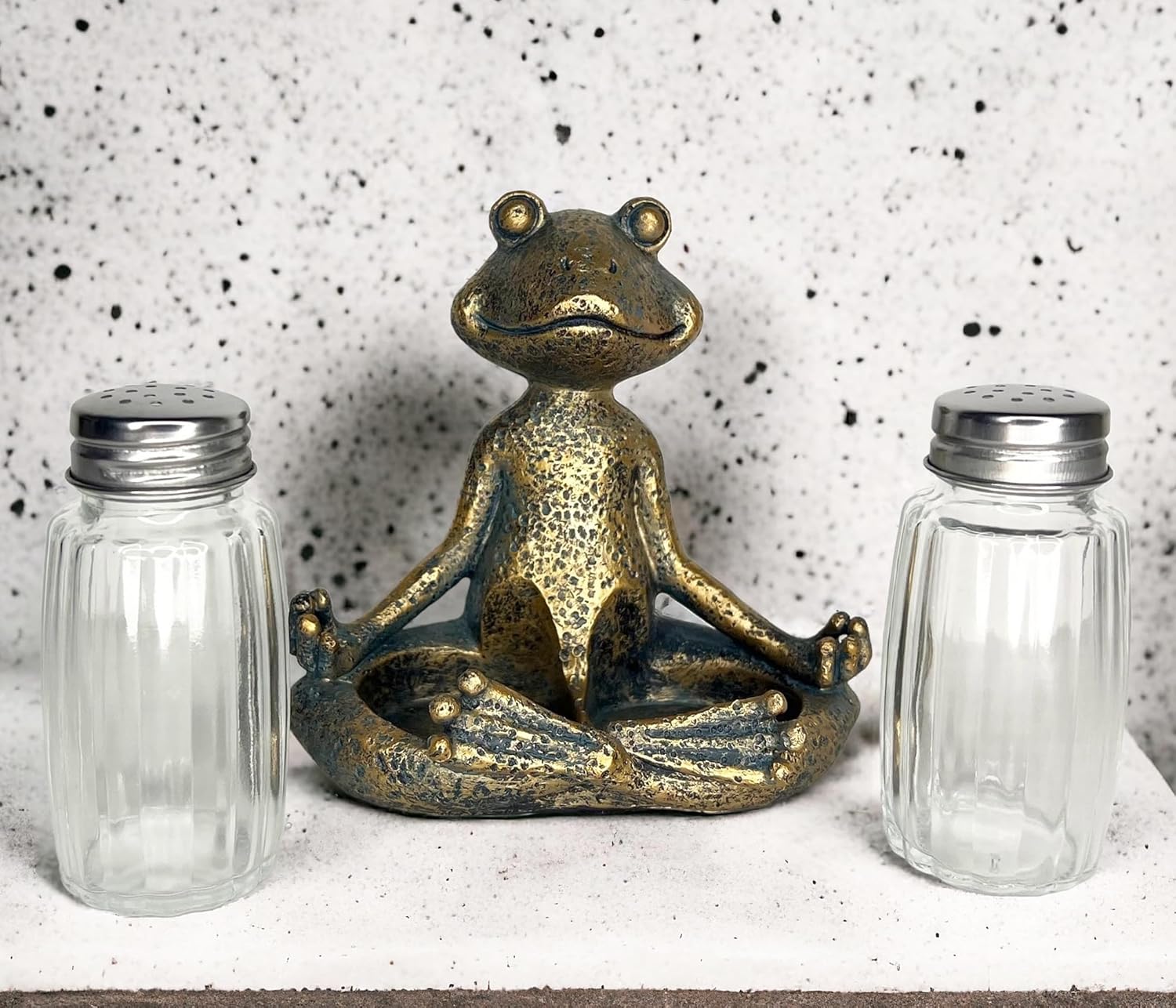 Top Brass Yoga Frog Salt Pepper Set 1