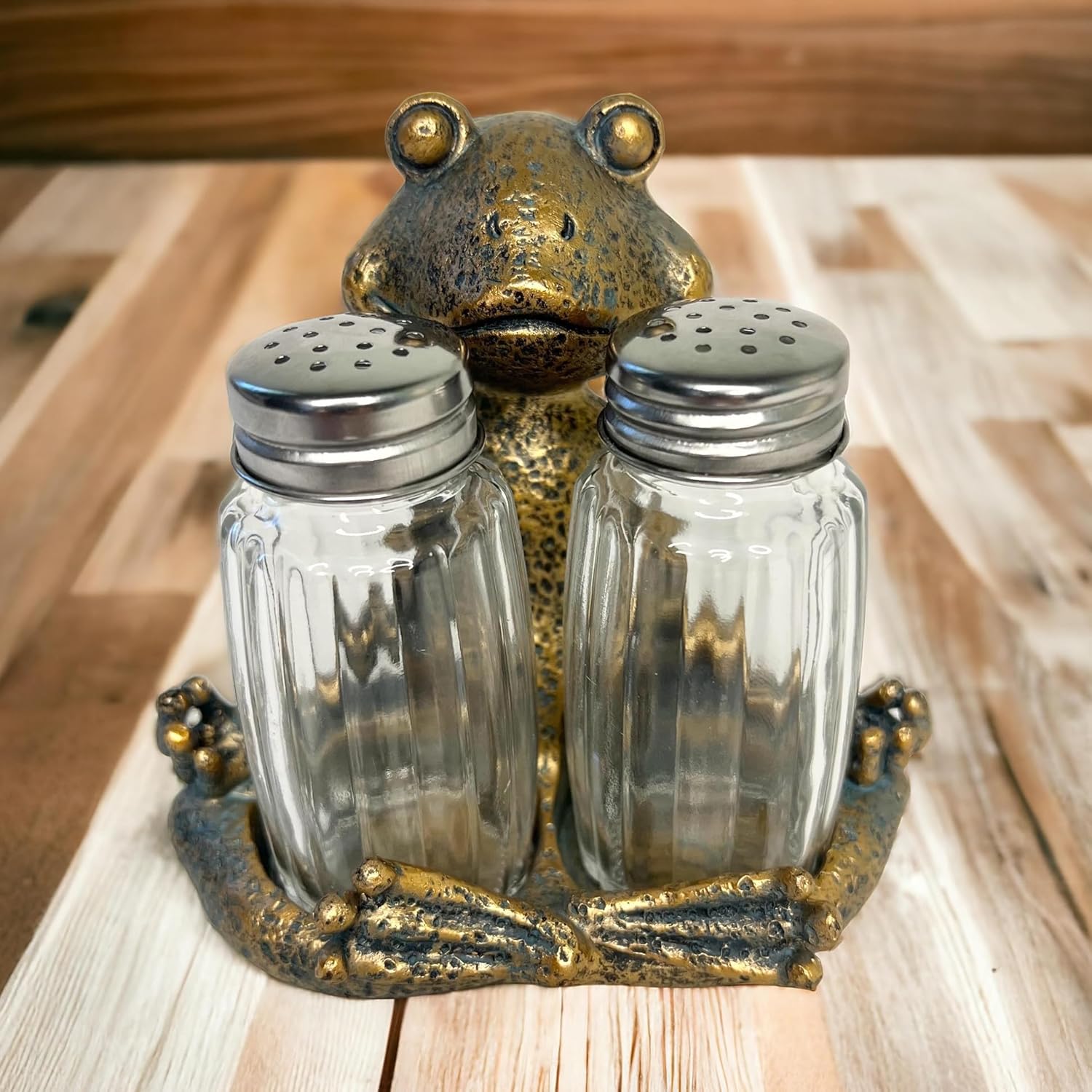 Top Brass Yoga Frog Salt Pepper Set 1